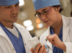Les iPhone et iPad d'Apple poussés par IBM et Cisco !