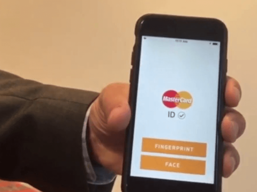 Mastercard : technologie des puces et empreintes digitales