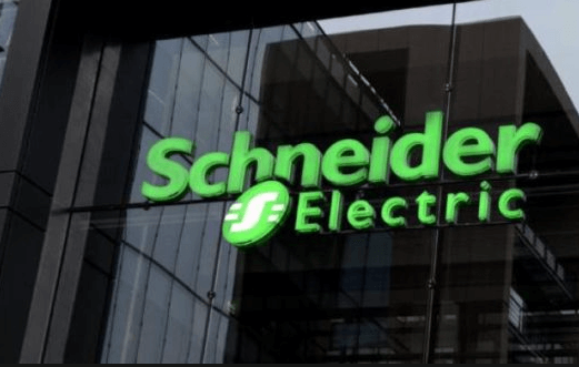 Schneider Ecoflair : 60% d'économies par rapport aux approches de refroidissement traditionnelles.