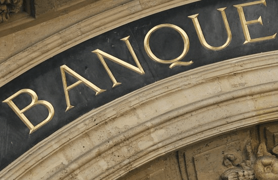 Face aux menaces des banques «challengers», des fintechs et des géants de la technologie, une catégorie de banques traditionnelles apparaît progressivement : les «banques résilientes»,