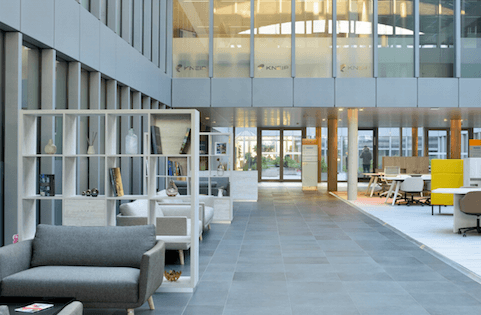 Regus ouvre son 9ème business center au Grand-Duché ! A partir de 84 EUR par mois. Les réservations se font via smartphone