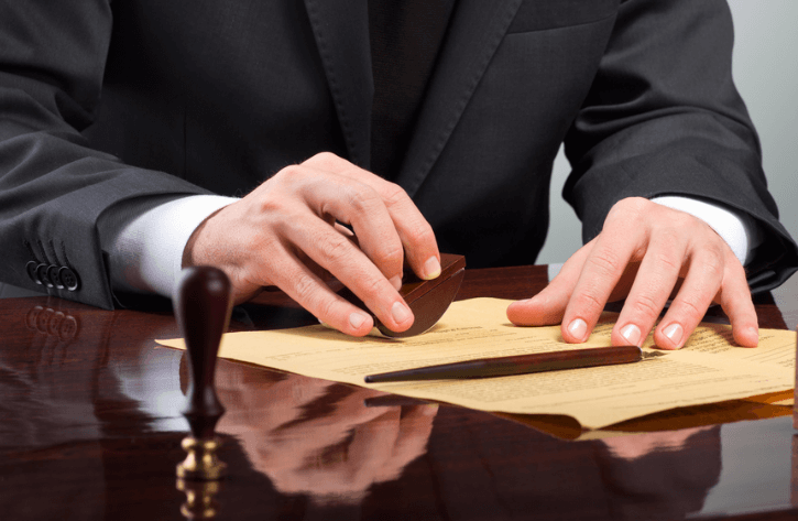 La blockchain dans le notariat. Avec le projet Luxembourg Notary Blockchain, le CTIE, Infrachain et Telindus concrétisent un réseau technologique à venir.